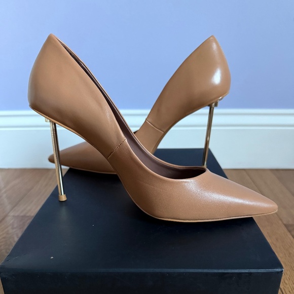 BCBG MAXAZRIA MARAIN CHESTNUT LEATHER PUMP GOLD METAL HEEL SZ 8M/39 NIB $258 - Picture 2 of 11